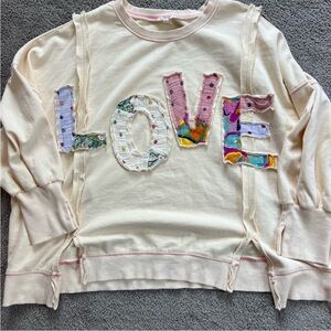 Oversized Love sweatshirt cream